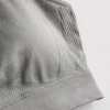 Απρόσφρακτο, γυαλιστερό αθλητικό crop top