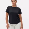 Αθλητικό μπλουζάκι με καμπυλωτό στρίφωμα