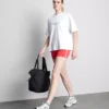 Χαλαρό βαμβακερό T-shirt με γραφικά