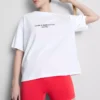 Χαλαρό βαμβακερό T-shirt με γραφικά