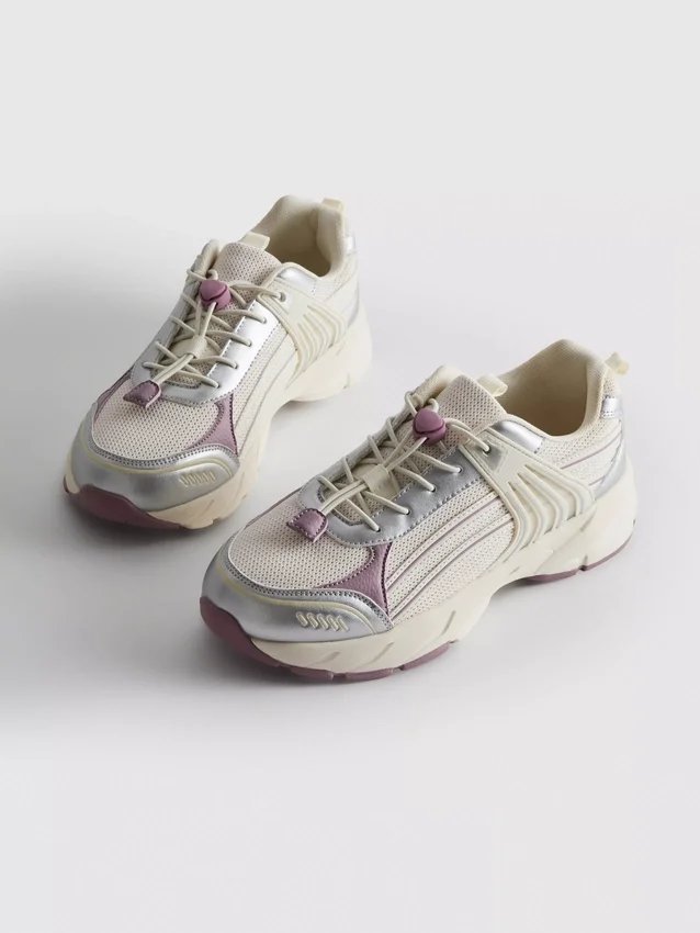 Χοντρά πάνινα Sneakers με κουμπί