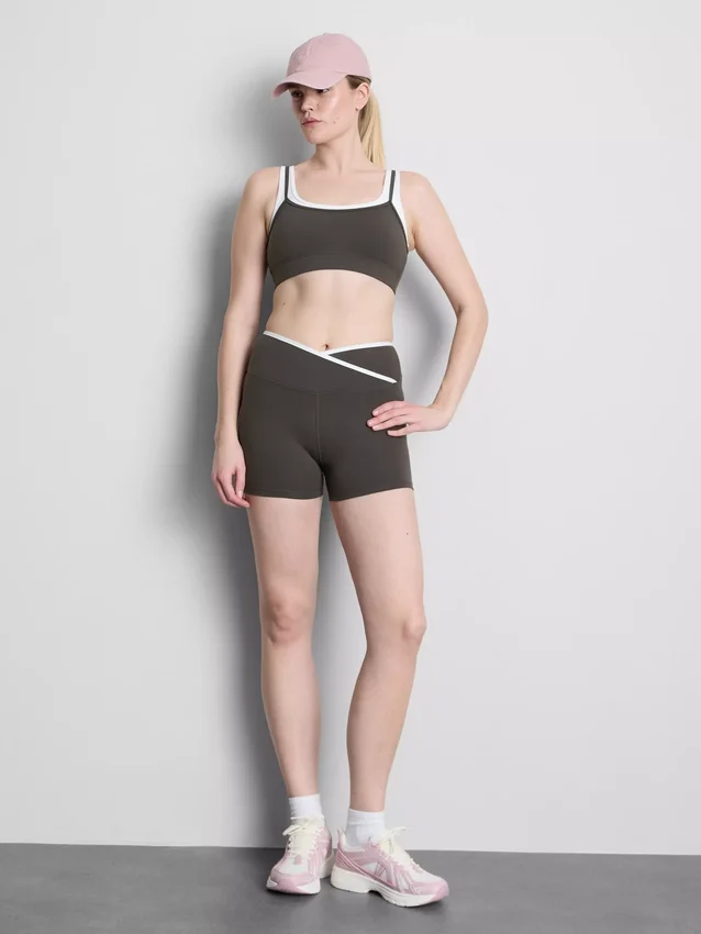 Διπλής στρώσης αθλητικό crop top