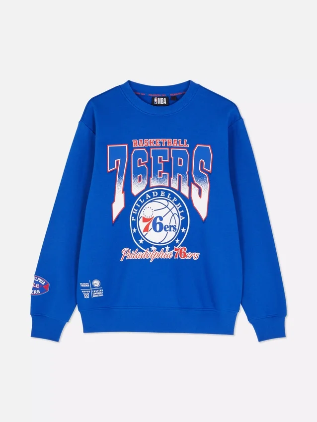 Φούτερ με γραφικό σχέδιο των Philadelphia 76ers της NBA