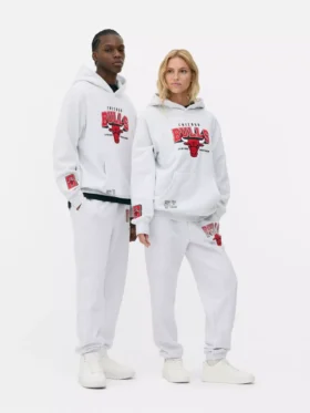 Φούτερ με κουκούλα και λογότυπο των Chicago Bulls της NBA