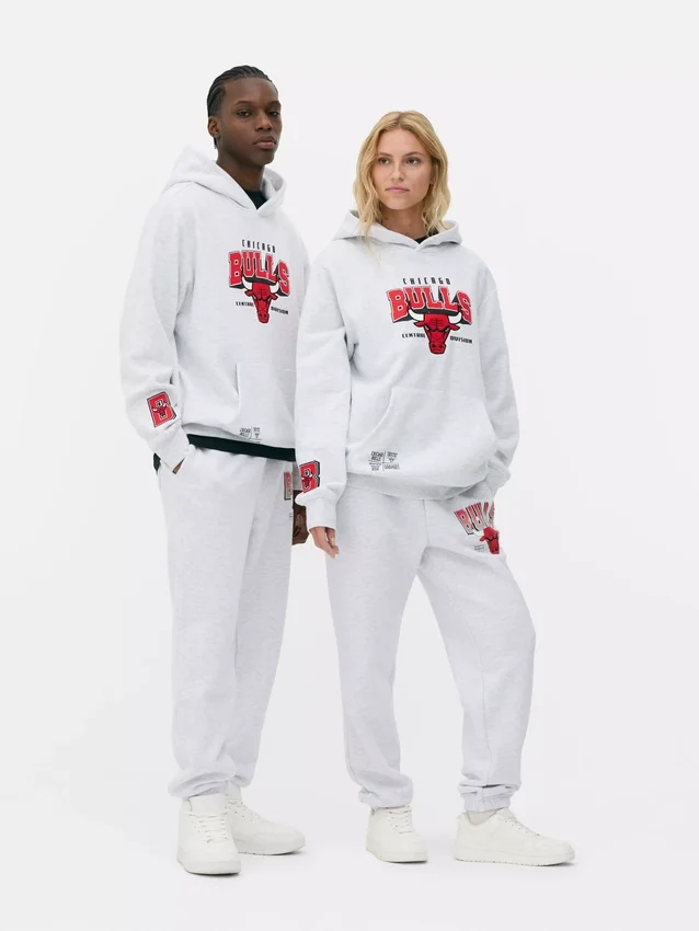 Φούτερ με κουκούλα και λογότυπο των Chicago Bulls της NBA
