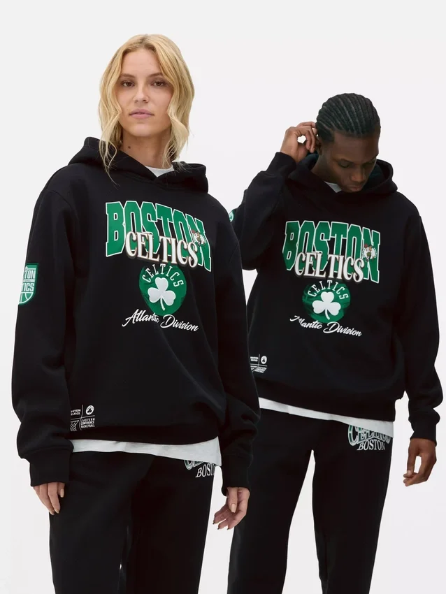 Φούτερ με κουκούλα των Boston Celtics της NBA