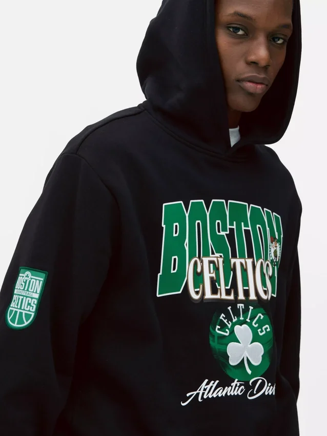 Φούτερ με κουκούλα των Boston Celtics της NBA