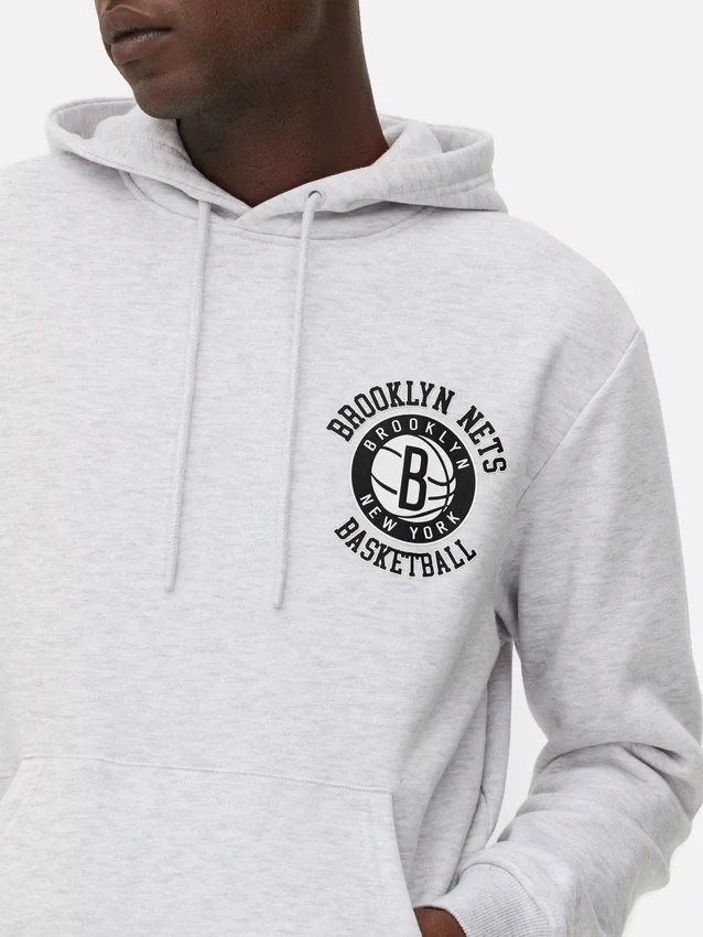 Φούτερ με κουκούλα των Brooklyn Nets της NBA