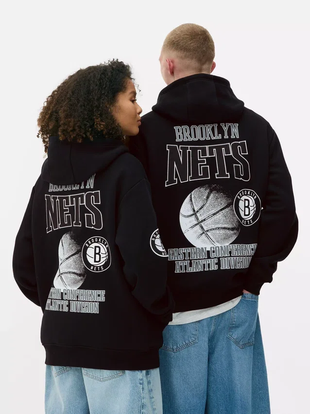 Φούτερ με κουκούλα των Brooklyn Nets της NBA