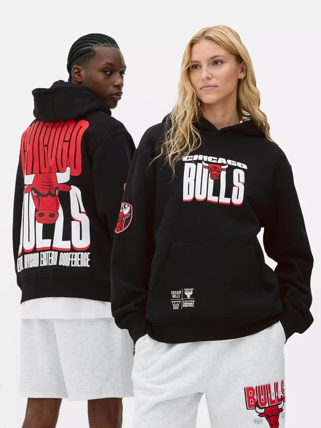 Φούτερ με κουκούλα των Chicago Bulls της NBA
