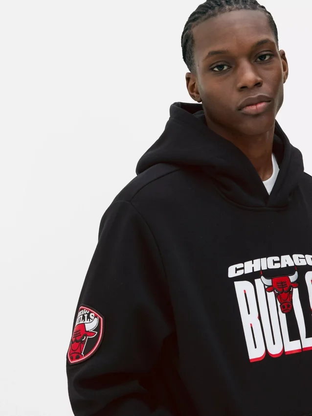 Φούτερ με κουκούλα των Chicago Bulls της NBA
