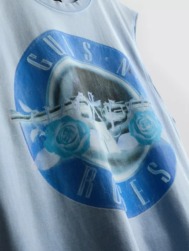 Κανότα με γραφικό των Guns N' Roses
