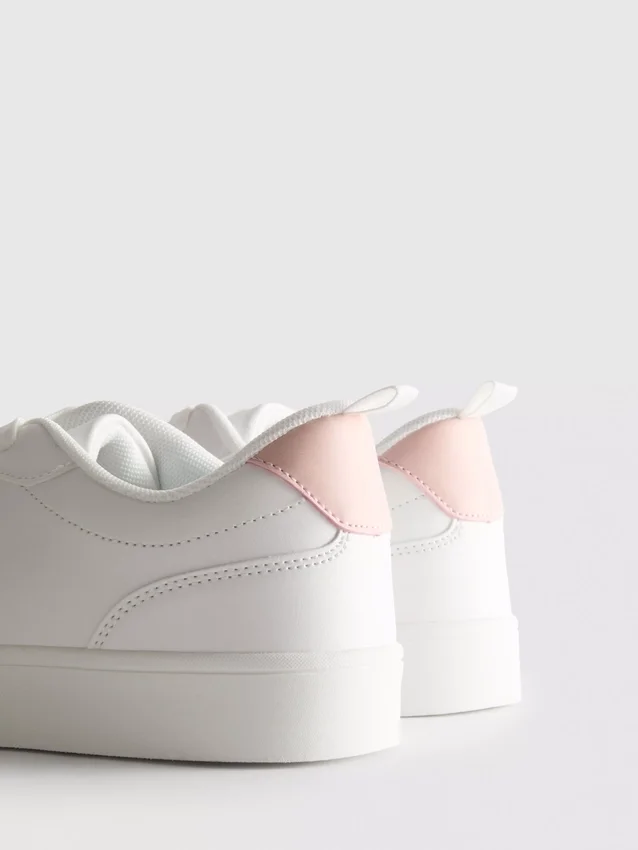 Κλασικά αθλητικά Sneakers χαμηλού προφίλ