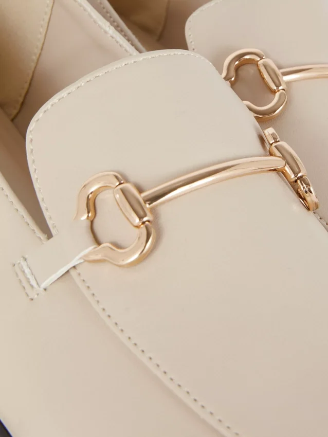 Κομψά loafers