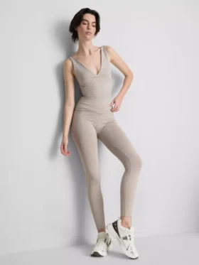 Κοντό μπλουζάκι χωρίς ραφές με V-neck