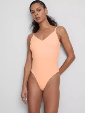 Κορμάκι με λουράκια και V-neck