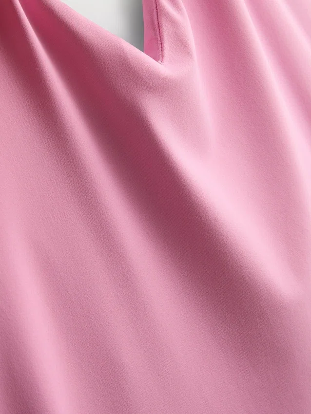 Κορμάκι με λουράκια και V-neck