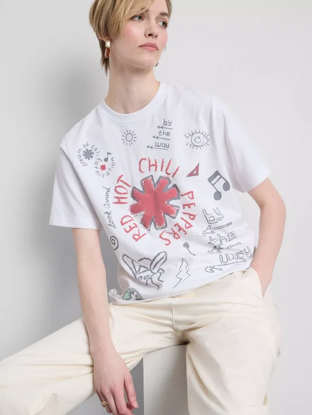 Μπλούζα με σχέδιο των Red Hot Chili Peppers