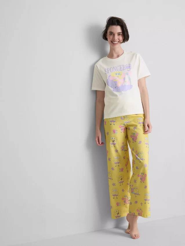 Μπλούζα πιτζάμας με σχέδιο Spongebob Squarepants OOTD