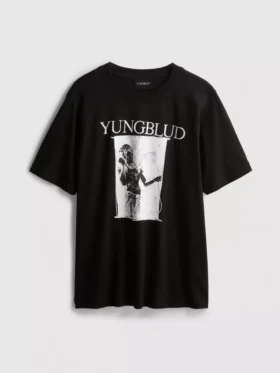 Μπλούζα Yungblud με σορτς και γραφικά