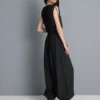 Ολόσωμη φόρμα με V-neck και φαρδιά πόδια