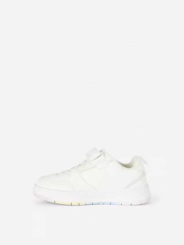 Παπούτσια χαμηλού προφίλ Sneakers με καρδιές