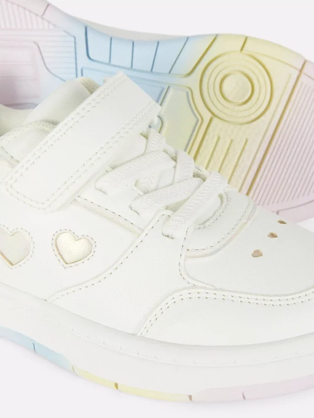 Παπούτσια χαμηλού προφίλ Sneakers με καρδιές