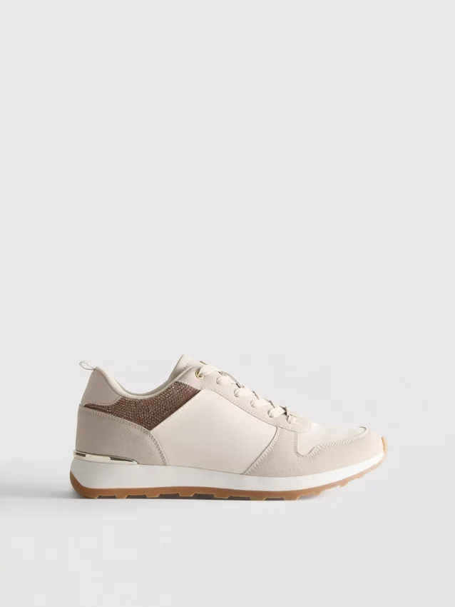 Παπούτσια χαμηλού προφίλ Sneakers με λεπτομέρεια «Diamanta»