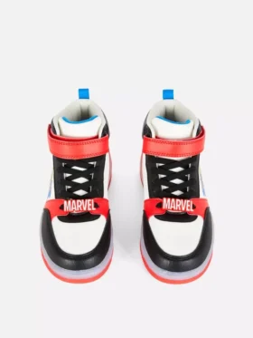 Παπούτσια Marvel με φωτιζόμενο σχεδιασμό και ψηλό στέλεχος