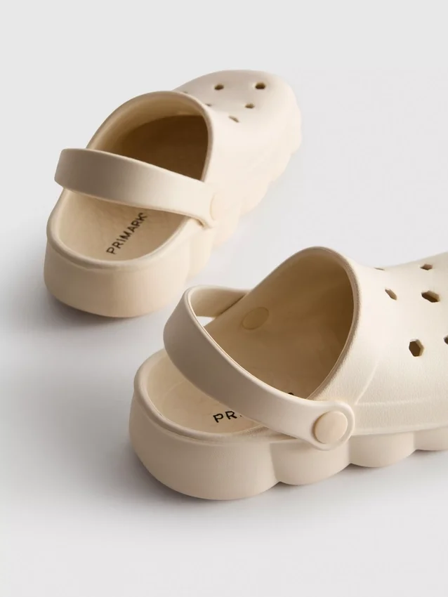 Παπούτσια παραλίας τύπου slingback