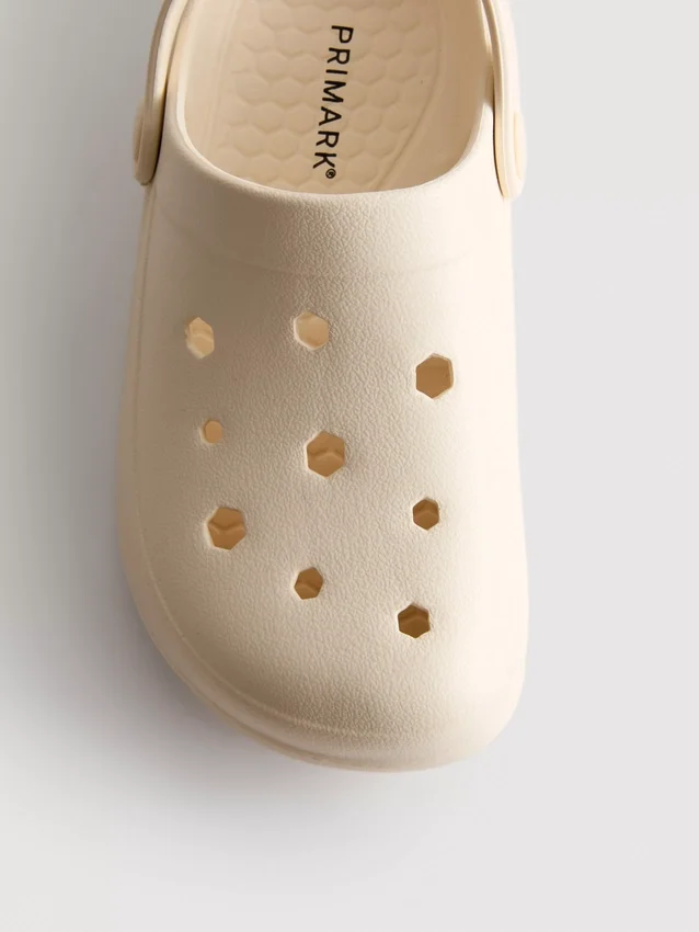 Παπούτσια παραλίας τύπου slingback