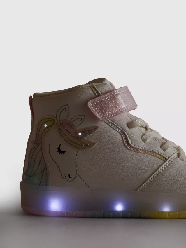 Παπούτσια Sneakers με φωτιζόμενη σόλα και μοτίβο μονόκερου