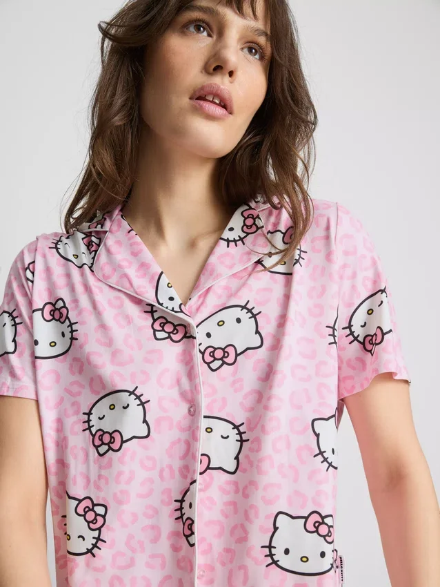 Πιτζάμες σορτς τύπου «boyfriend» με μοτίβο Hello Kitty