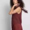 Πλεκτό ασύμμετρο τοπ της Paula Echevarría