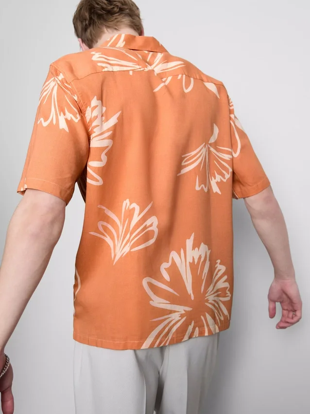 Πουκάμισο με αφηρημένο floral μοτίβο