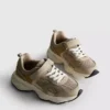 Sneakers με χοντρό πέλμα
