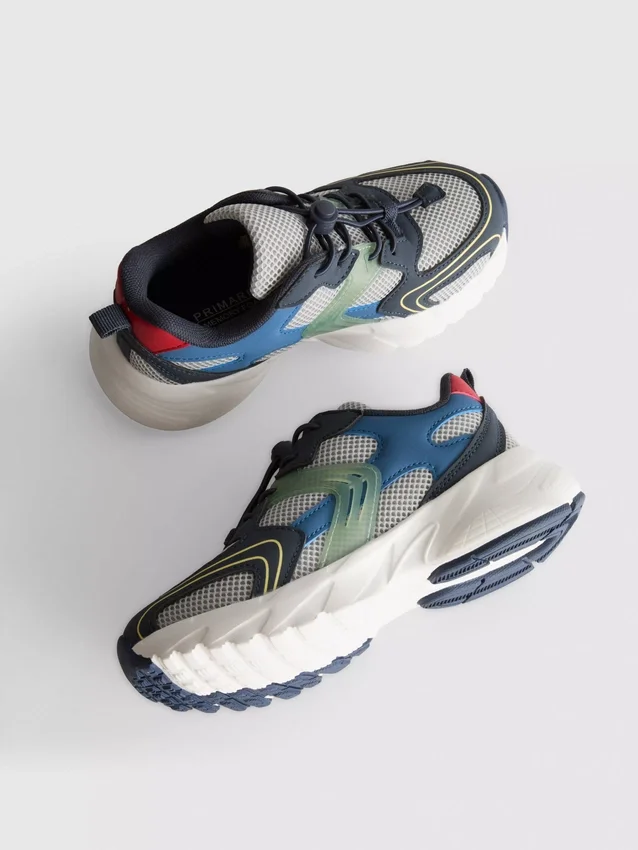 Sneakers με χοντρό πέλμα