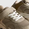 Sneakers με χοντρό πέλμα