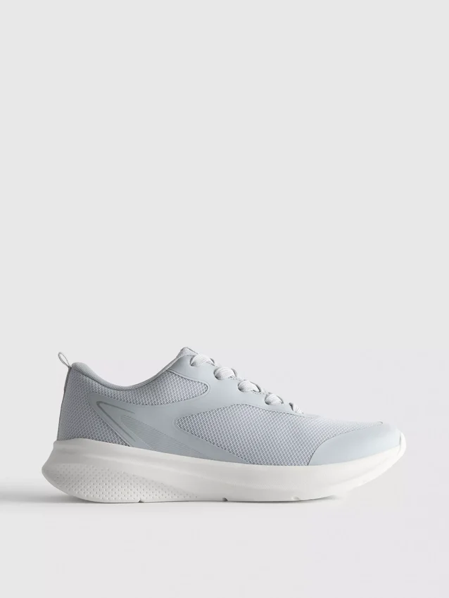 Sneakers με ενεργό πλέγμα
