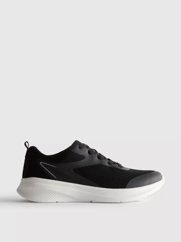Sneakers με ενεργό πλέγμα