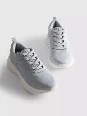 Sneakers με ενεργό πλέγμα
