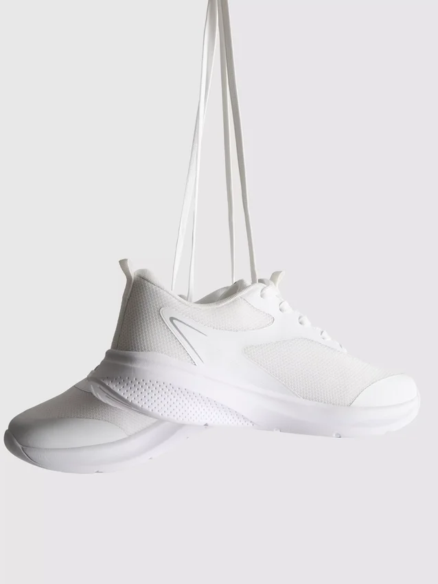 Sneakers με ενεργό πλέγμα