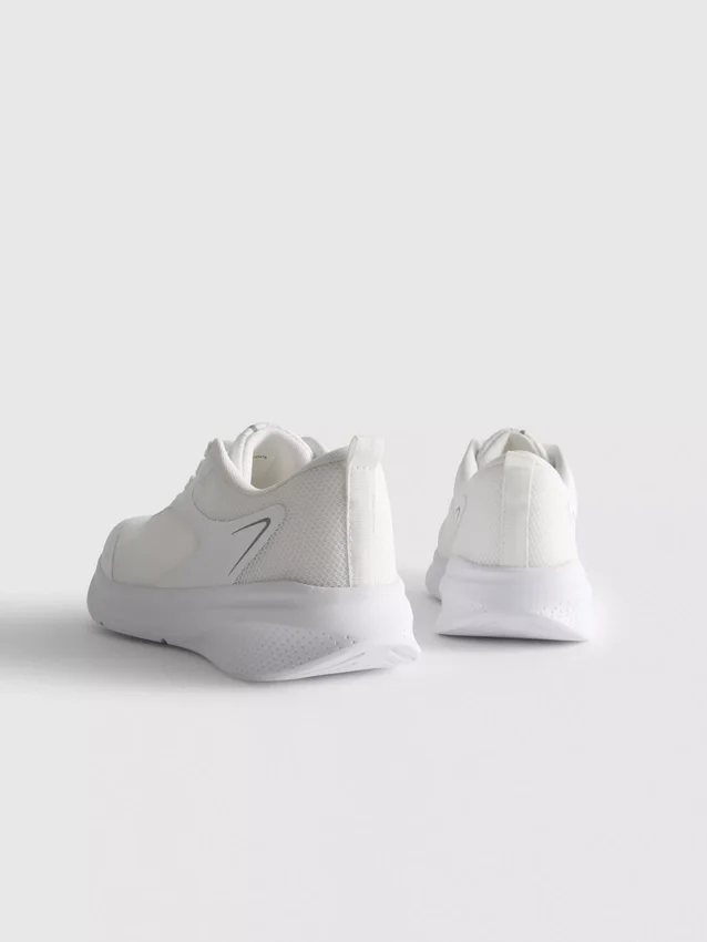 Sneakers με ενεργό πλέγμα