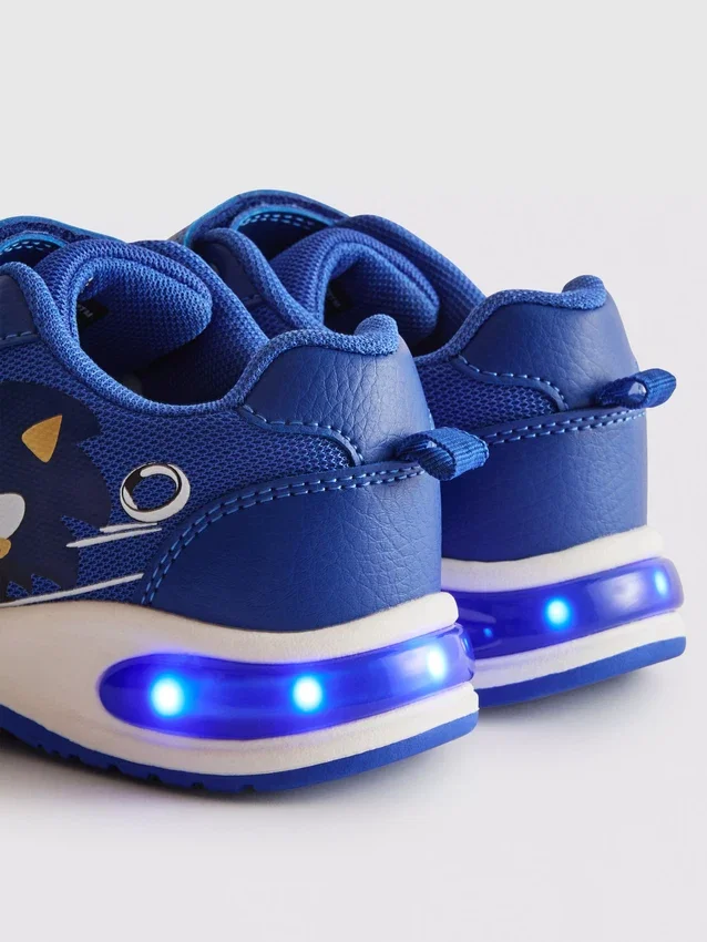 Sneakers με φωτιζόμενη σόλα με θέμα τον Sonic the Hedgehog