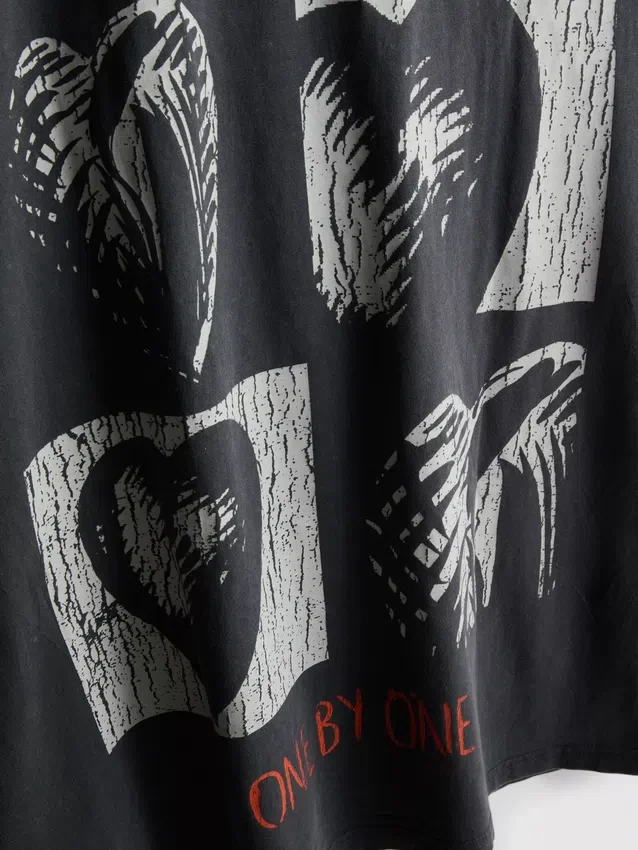 T-shirt με σχέδιο Foo Fighters