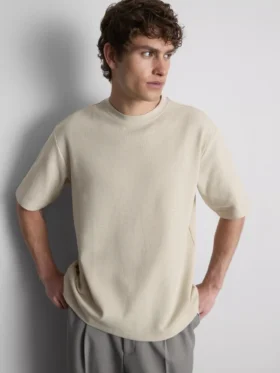 T-shirt με υφή και ευρύχωρο κόψιμο
