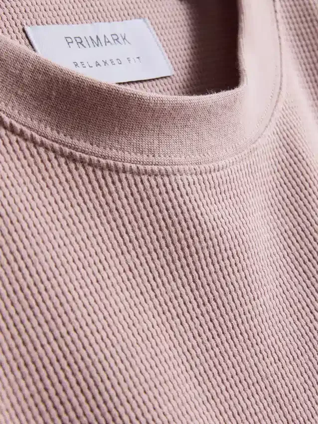 T-shirt με υφή και ευρύχωρο κόψιμο