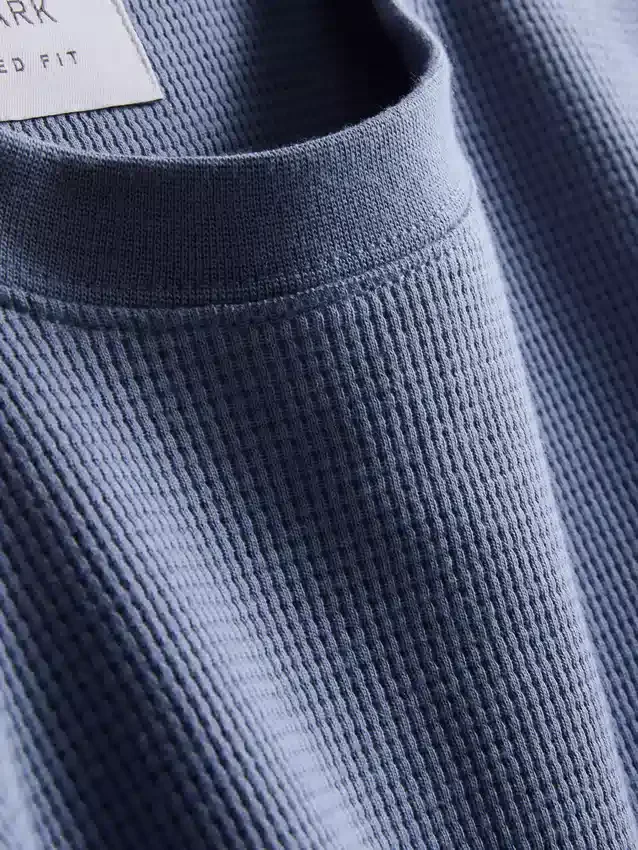 T-shirt με υφή και ευρύχωρο κόψιμο