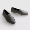 Τα slip-on loafers της συλλογής The Edit