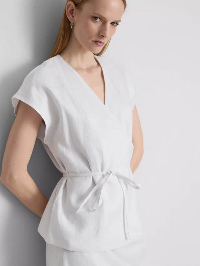The Edit λινό μπλουζάκι με V-neck και περιτύλιξη
